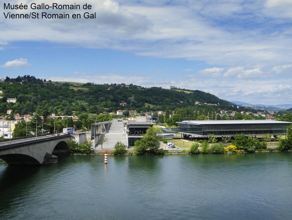 Готель Ibis Lyon Sud Chasse Sur Rhone Екстер'єр фото